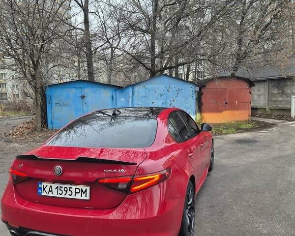 Червоний Альфа Ромео Джулія, об'ємом двигуна 2 л та пробігом 84 тис. км за 25000 $, фото 3 на Automoto.ua