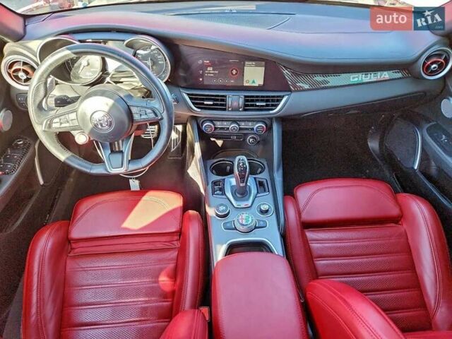 Червоний Альфа Ромео Джулія, об'ємом двигуна 2 л та пробігом 91 тис. км за 6000 $, фото 7 на Automoto.ua