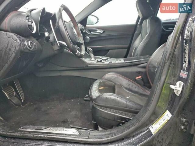 Альфа Ромео Джулія, об'ємом двигуна 2.89 л та пробігом 87 тис. км за 7000 $, фото 6 на Automoto.ua