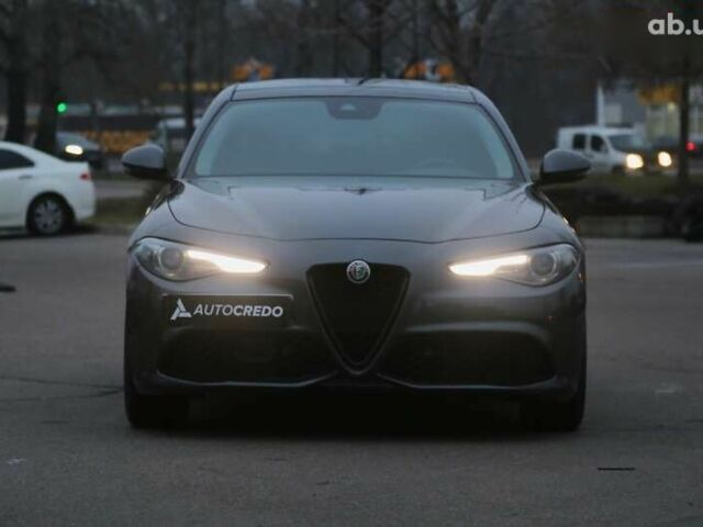 Альфа Ромео Джулия, объемом двигателя 2 л и пробегом 75 тыс. км за 16900 $, фото 2 на Automoto.ua