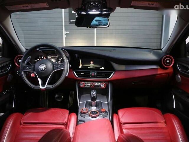 Альфа Ромео Джулия, объемом двигателя 2 л и пробегом 75 тыс. км за 16900 $, фото 13 на Automoto.ua