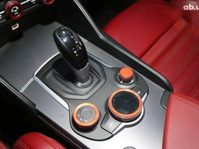 Альфа Ромео Джулия, объемом двигателя 2 л и пробегом 75 тыс. км за 16900 $, фото 25 на Automoto.ua