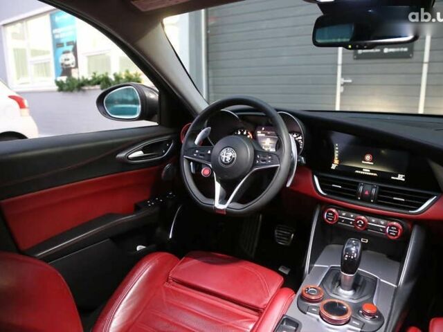 Альфа Ромео Джулия, объемом двигателя 2 л и пробегом 75 тыс. км за 16900 $, фото 14 на Automoto.ua
