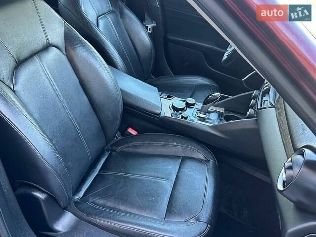 Альфа Ромео Джулия, объемом двигателя 2 л и пробегом 195 тыс. км за 13200 $, фото 26 на Automoto.ua