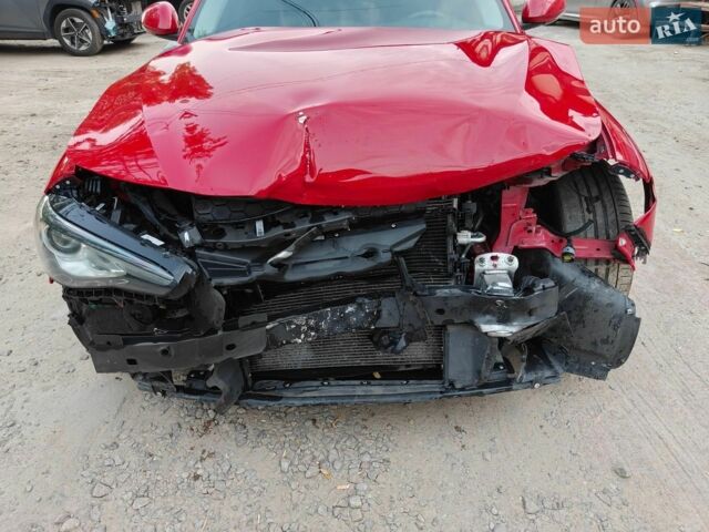 Альфа Ромео Джулия, объемом двигателя 2 л и пробегом 118 тыс. км за 10650 $, фото 18 на Automoto.ua