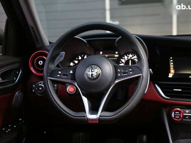 Альфа Ромео Джулия, объемом двигателя 2 л и пробегом 75 тыс. км за 16900 $, фото 15 на Automoto.ua