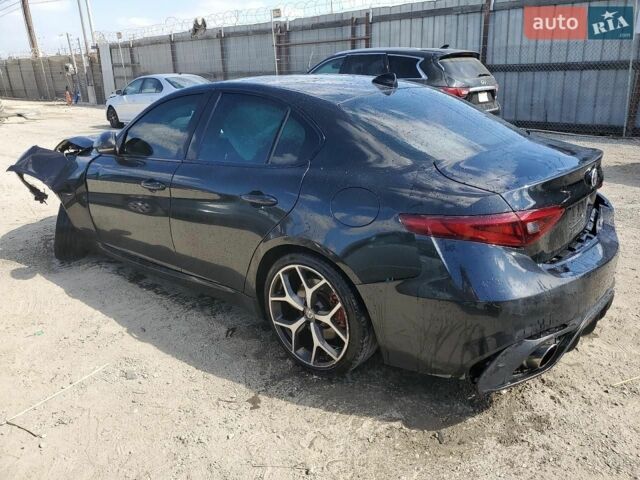 Альфа Ромео Джулия, объемом двигателя 0 л и пробегом 165 тыс. км за 9200 $, фото 2 на Automoto.ua