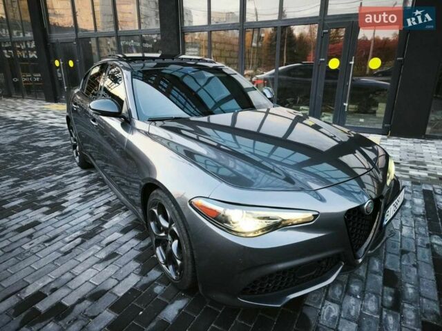 Альфа Ромео Джулия, объемом двигателя 2 л и пробегом 122 тыс. км за 20500 $, фото 11 на Automoto.ua