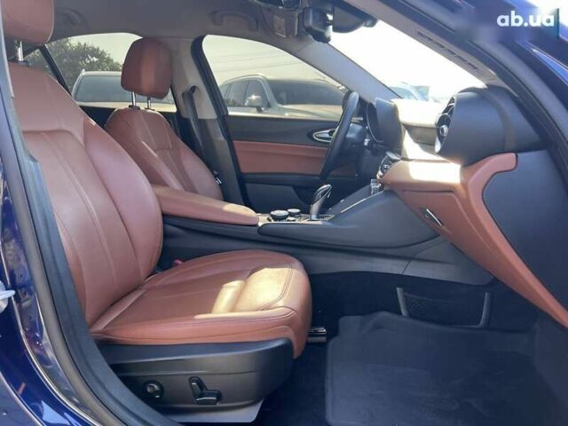 Альфа Ромео Джулия, объемом двигателя 2 л и пробегом 186 тыс. км за 17990 $, фото 29 на Automoto.ua