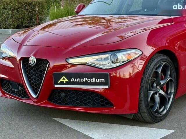 Альфа Ромео Джулия 2019 в Киеве на Automoto.ua Альфа Ромео Джулия, объемом двигателя 2 л и пробегом 40 тыс. км за 25900 $, фото 8 на Automoto.ua