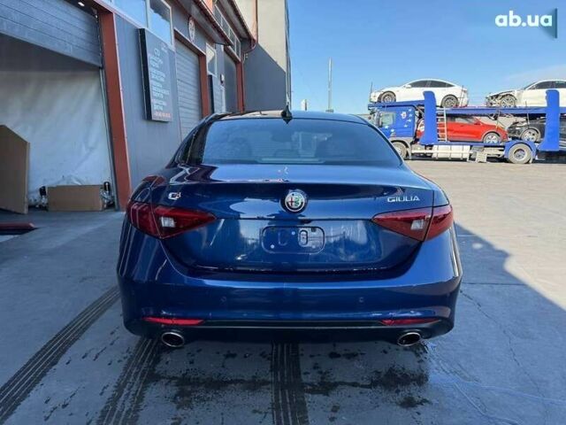 Альфа Ромео Джулія, об'ємом двигуна 2 л та пробігом 32 тис. км за 18900 $, фото 4 на Automoto.ua