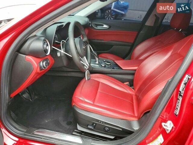 Альфа Ромео Джулия, объемом двигателя 2 л и пробегом 126 тыс. км за 4000 $, фото 6 на Automoto.ua