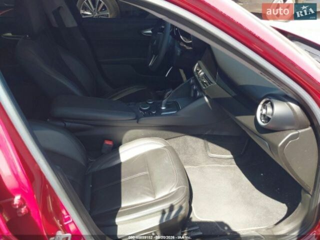 Альфа Ромео Джулія, об'ємом двигуна 2 л та пробігом 36 тис. км за 4200 $, фото 4 на Automoto.ua