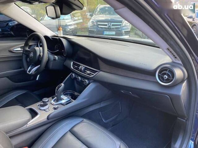 Альфа Ромео Джулія, об'ємом двигуна 2 л та пробігом 32 тис. км за 23800 $, фото 9 на Automoto.ua