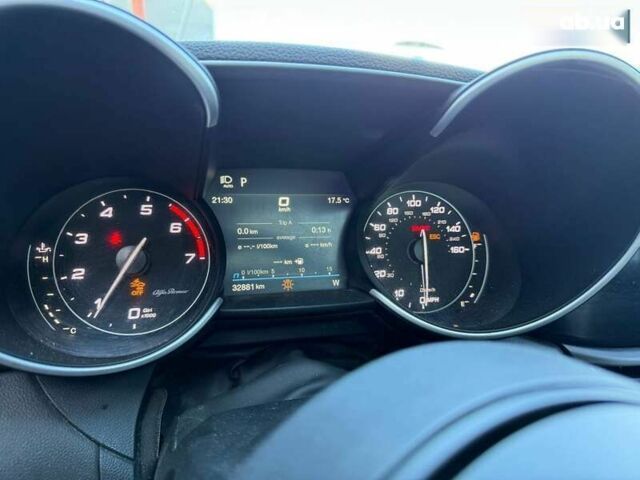 Альфа Ромео Джулія, об'ємом двигуна 2 л та пробігом 32 тис. км за 18900 $, фото 7 на Automoto.ua