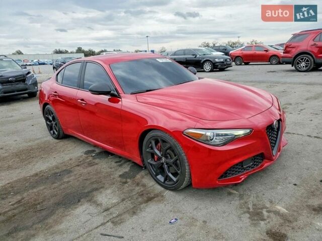 Альфа Ромео Джулия, объемом двигателя 2 л и пробегом 126 тыс. км за 4000 $, фото 2 на Automoto.ua