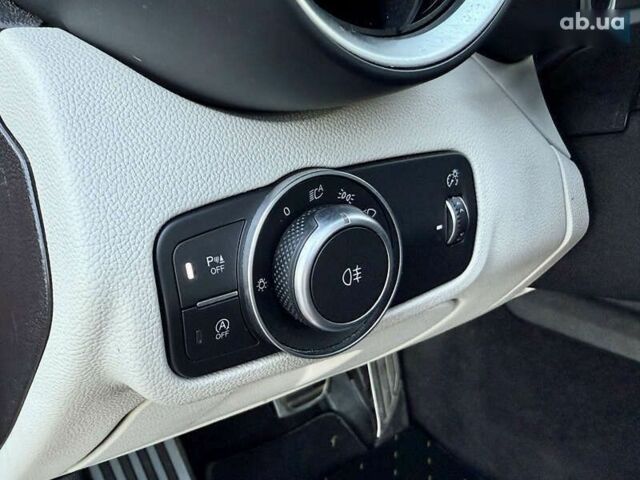 Альфа Ромео Джулия 2019 в Киеве на Automoto.ua Альфа Ромео Джулия, объемом двигателя 2 л и пробегом 40 тыс. км за 25900 $, фото 19 на Automoto.ua