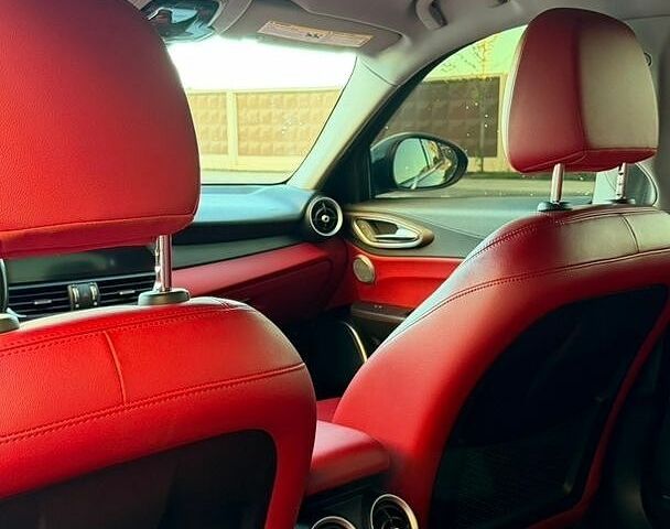 Альфа Ромео Джулія, об'ємом двигуна 0 л та пробігом 100 тис. км за 22499 $, фото 9 на Automoto.ua