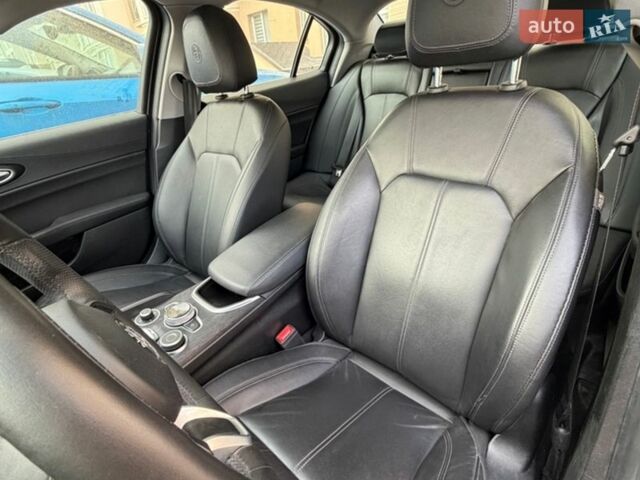 Альфа Ромео Джулія, об'ємом двигуна 2 л та пробігом 56 тис. км за 15000 $, фото 29 на Automoto.ua