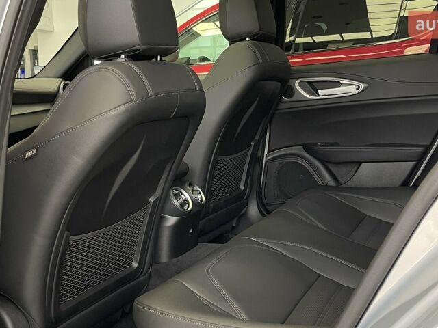 Альфа Ромео Джулия, объемом двигателя 2 л и пробегом 0 тыс. км за 62631 $, фото 7 на Automoto.ua