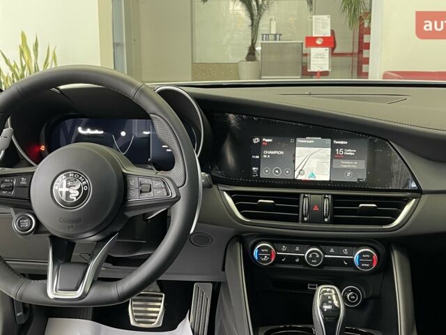 Альфа Ромео Джулия, объемом двигателя 2 л и пробегом 0 тыс. км за 62631 $, фото 9 на Automoto.ua