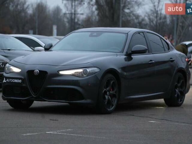 Сірий Альфа Ромео Джулія, об'ємом двигуна 2 л та пробігом 75 тис. км за 17500 $, фото 3 на Automoto.ua