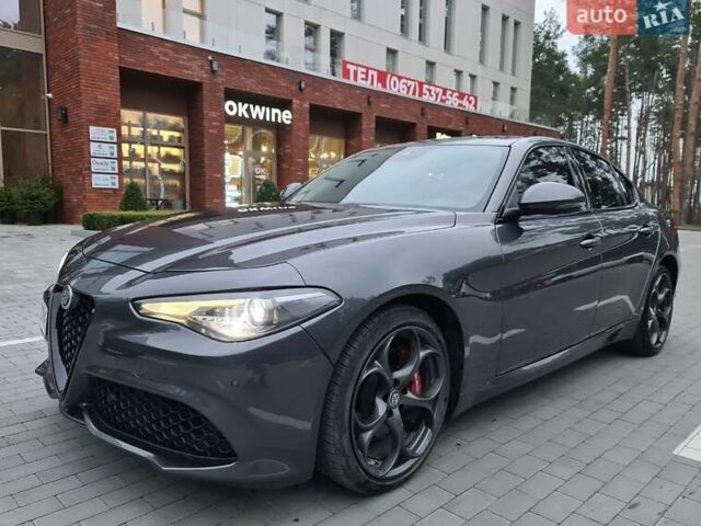 Серый Альфа Ромео Джулия, объемом двигателя 2 л и пробегом 74 тыс. км за 17100 $, фото 8 на Automoto.ua