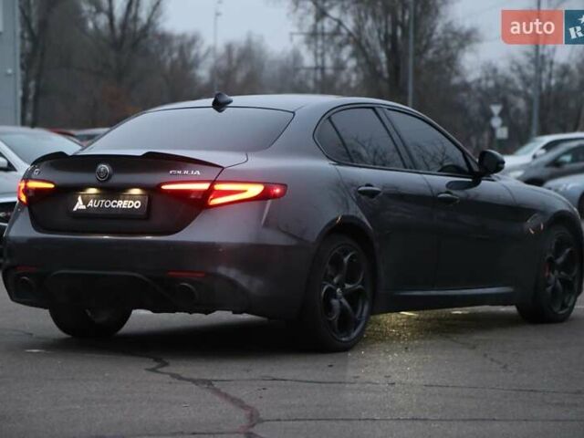 Сірий Альфа Ромео Джулія, об'ємом двигуна 2 л та пробігом 75 тис. км за 17500 $, фото 7 на Automoto.ua