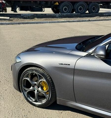 Сірий Альфа Ромео Джулія, об'ємом двигуна 2 л та пробігом 66 тис. км за 19200 $, фото 16 на Automoto.ua