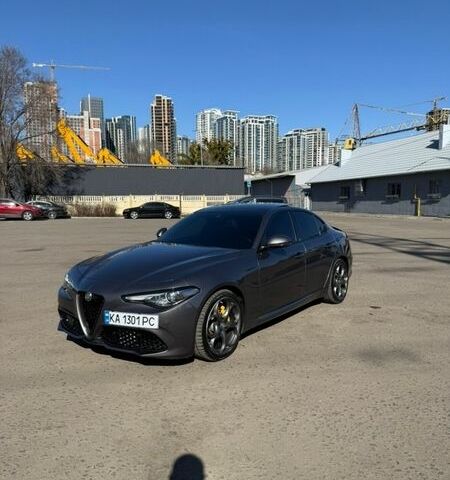 Сірий Альфа Ромео Джулія, об'ємом двигуна 2 л та пробігом 66 тис. км за 19200 $, фото 2 на Automoto.ua