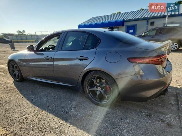 Серый Альфа Ромео Джулия, объемом двигателя 2 л и пробегом 50 тыс. км за 5700 $, фото 2 на Automoto.ua