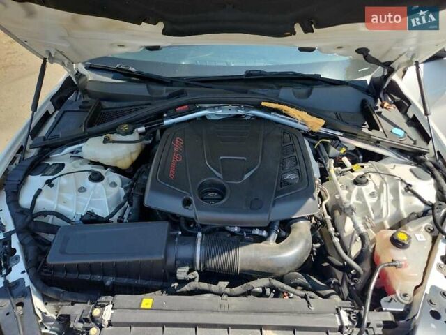 Альфа Ромео Джулия 2017 в Виннице на Automoto.ua Серый Альфа Ромео Джулия, объемом двигателя 2 л и пробегом 96 тыс. км за 4700 $, фото 10 на Automoto.ua