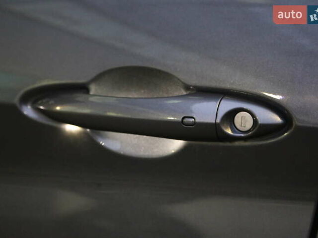 Сірий Альфа Ромео Джулія, об'ємом двигуна 2 л та пробігом 75 тис. км за 17500 $, фото 26 на Automoto.ua