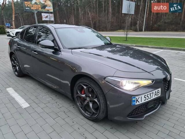 Серый Альфа Ромео Джулия, объемом двигателя 2 л и пробегом 74 тыс. км за 17100 $, фото 12 на Automoto.ua
