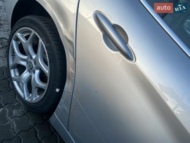 Серый Альфа Ромео Джулия, объемом двигателя 2 л и пробегом 66 тыс. км за 25000 $, фото 16 на Automoto.ua
