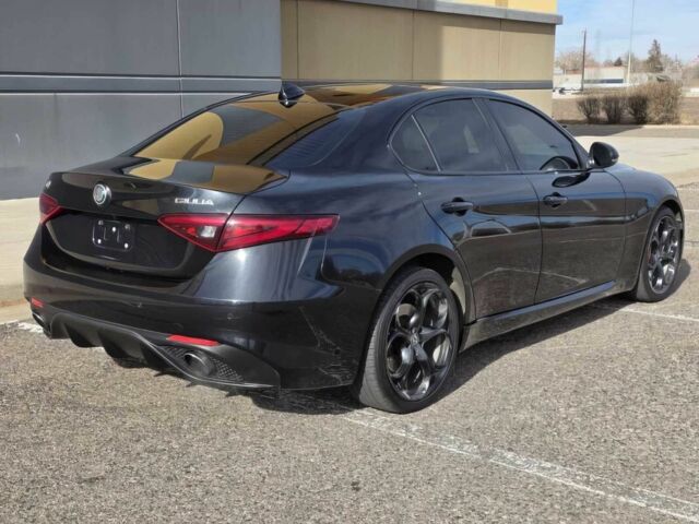 Серый Альфа Ромео Джулия, объемом двигателя 2 л и пробегом 30 тыс. км за 7300 $, фото 6 на Automoto.ua