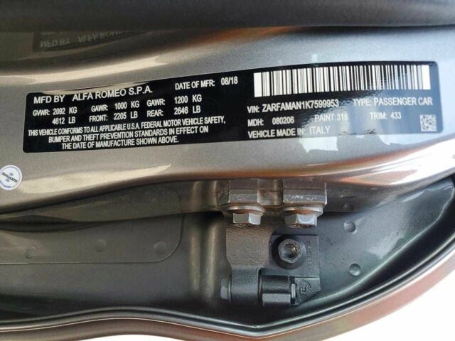 Серый Альфа Ромео Джулия, объемом двигателя 2 л и пробегом 43 тыс. км за 3700 $, фото 11 на Automoto.ua