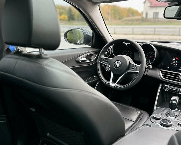 Альфа Ромео Джулия 2019 в Тернополе на Automoto.ua Серый Альфа Ромео Джулия, объемом двигателя 2 л и пробегом 51 тыс. км за 22500 $, фото 40 на Automoto.ua