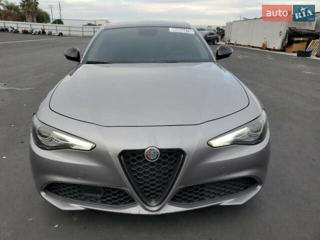 Сірий Альфа Ромео Джулія, об'ємом двигуна 2 л та пробігом 96 тис. км за 6100 $, фото 4 на Automoto.ua