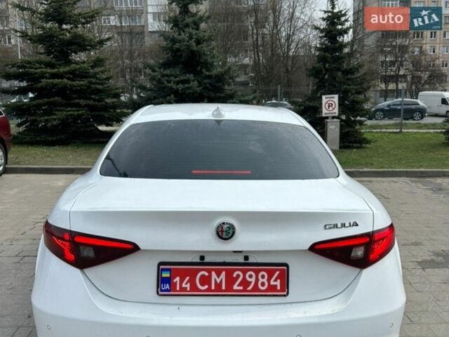 Серый Альфа Ромео Джулия, объемом двигателя 1.98 л и пробегом 203 тыс. км за 19950 $, фото 37 на Automoto.ua