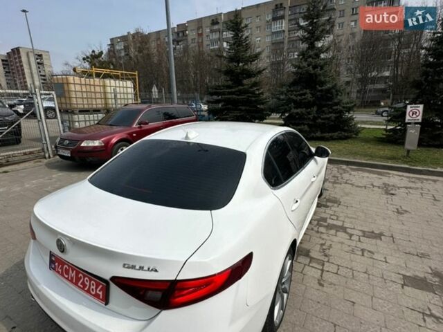 Серый Альфа Ромео Джулия, объемом двигателя 1.98 л и пробегом 203 тыс. км за 19950 $, фото 23 на Automoto.ua