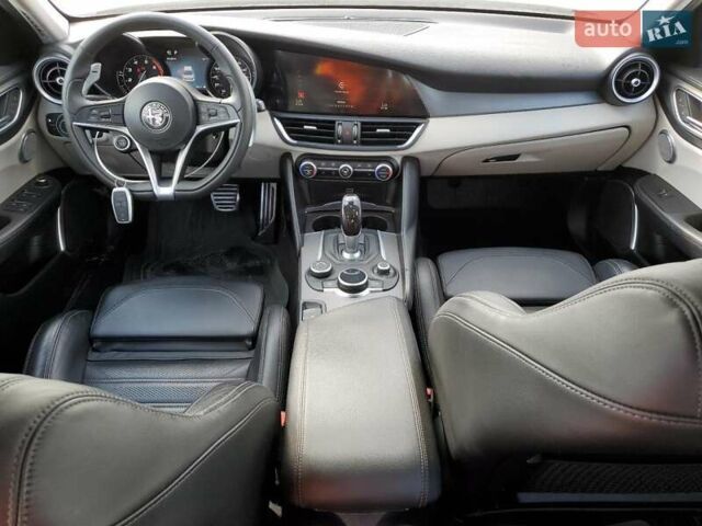 Альфа Ромео Джулия 2019 в Львове на Automoto.ua Серый Альфа Ромео Джулия, объемом двигателя 2 л и пробегом 24 тыс. км за 5620 $, фото 7 на Automoto.ua
