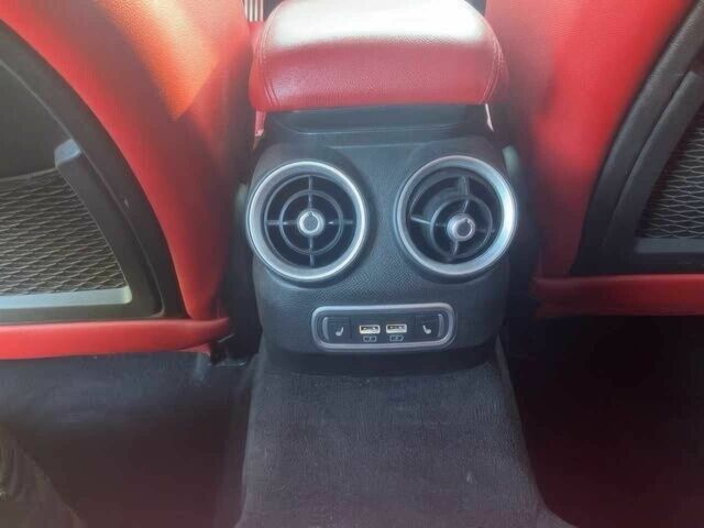 Серый Альфа Ромео Джулия, объемом двигателя 2 л и пробегом 14 тыс. км за 12600 $, фото 12 на Automoto.ua