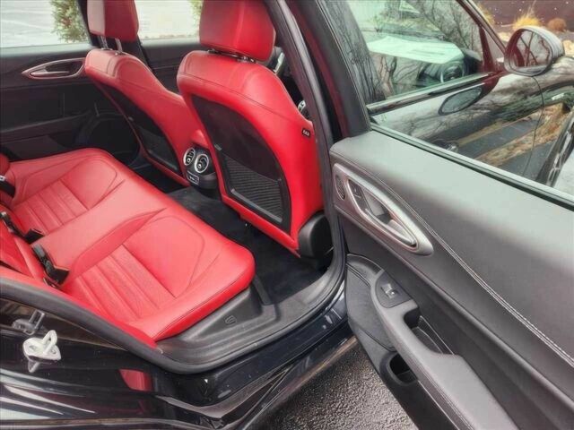 Серый Альфа Ромео Джулия, объемом двигателя 2 л и пробегом 18 тыс. км за 7000 $, фото 10 на Automoto.ua