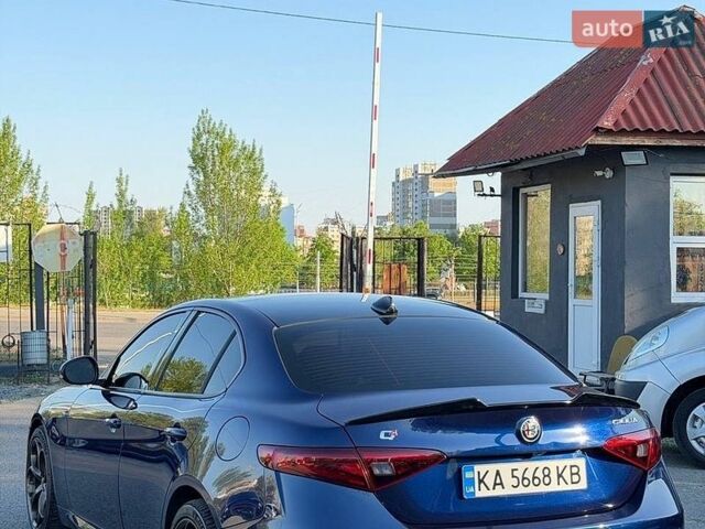 Синий Альфа Ромео Джулия, объемом двигателя 2 л и пробегом 91 тыс. км за 20300 $, фото 4 на Automoto.ua