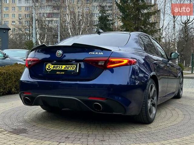 Синий Альфа Ромео Джулия, объемом двигателя 2 л и пробегом 128 тыс. км за 18890 $, фото 6 на Automoto.ua
