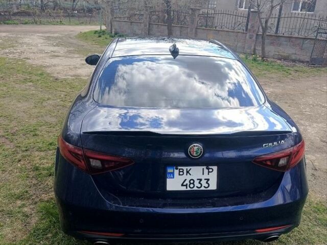 Синій Альфа Ромео Джулія, об'ємом двигуна 2 л та пробігом 117 тис. км за 18703 $, фото 4 на Automoto.ua