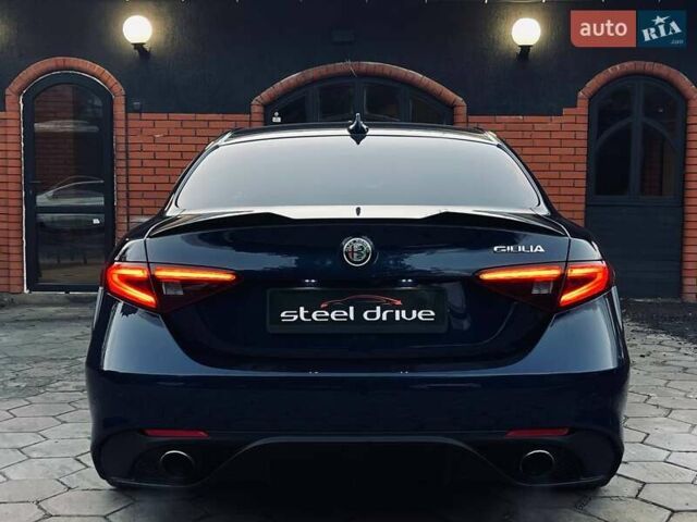 Синій Альфа Ромео Джулія, об'ємом двигуна 2 л та пробігом 122 тис. км за 16999 $, фото 4 на Automoto.ua