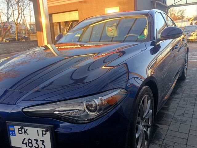 Синій Альфа Ромео Джулія, об'ємом двигуна 2 л та пробігом 117 тис. км за 18500 $, фото 1 на Automoto.ua