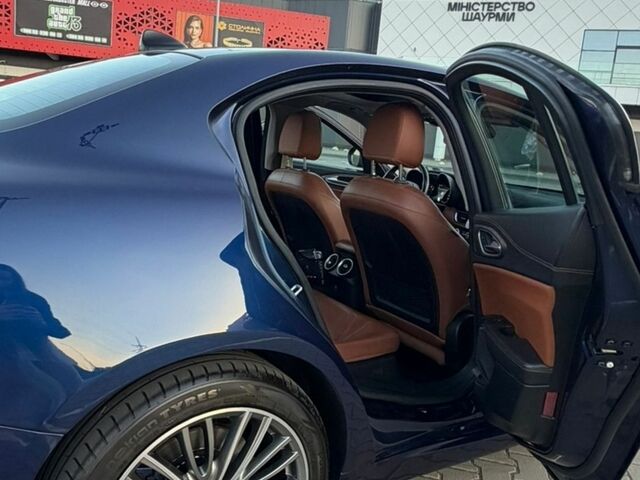 Синий Альфа Ромео Джулия, объемом двигателя 2 л и пробегом 95 тыс. км за 18800 $, фото 23 на Automoto.ua